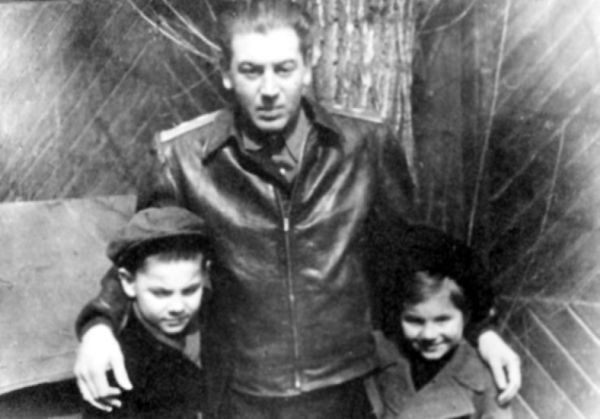Василий Сталин. Письма из зоны Василий Сталин. Письма из зоны