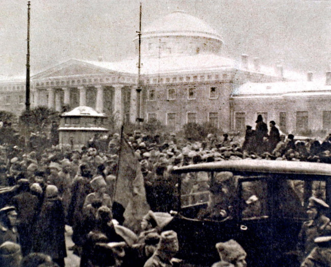 Ленин в поезде Ленин в поезде