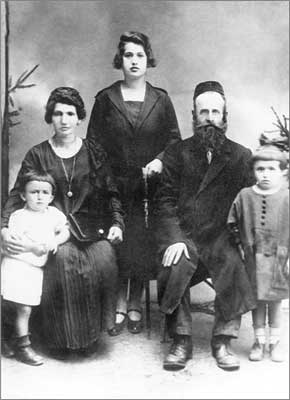 Клятва. История сестер, выживших в Освенциме Клятва. История сестер, выживших в Освенциме