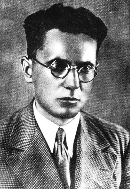 Тито и товарищи Тито и товарищи