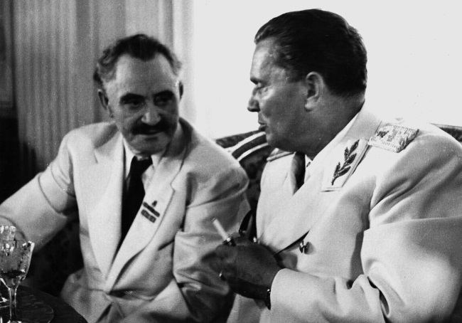 Тито и товарищи Тито и товарищи