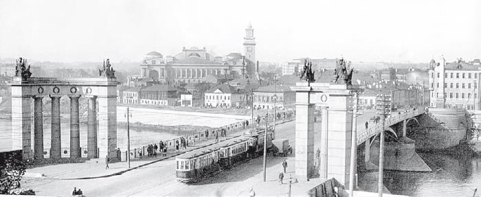 Две Москвы: Метафизика столицы Две Москвы: Метафизика столицы