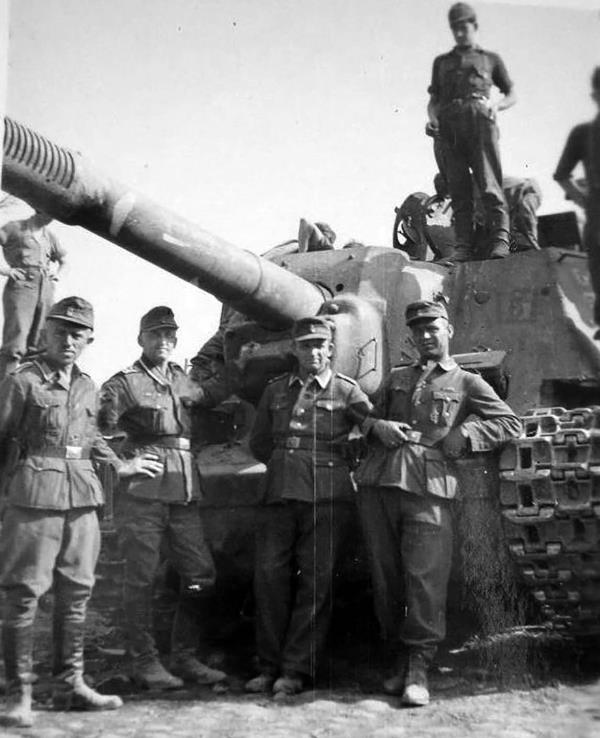 Битва за Псков. Апрель 1944 Битва за Псков. Апрель 1944