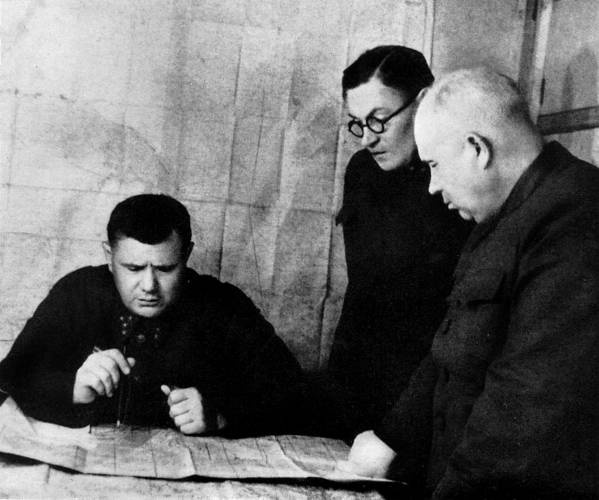 Неизвестный Сталинград. Как перевирают историю Неизвестный Сталинград. Как перевирают историю