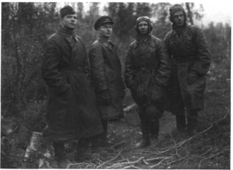 Я дрался с асами люфтваффе. На смену павшим. 1943-1945 Я дрался с асами люфтваффе. На смену павшим. 1943-1945