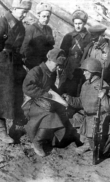 Сталинградское побоище. «За Волгой для нас земли нет!» Сталинградское побоище. «За Волгой для нас земли нет!»