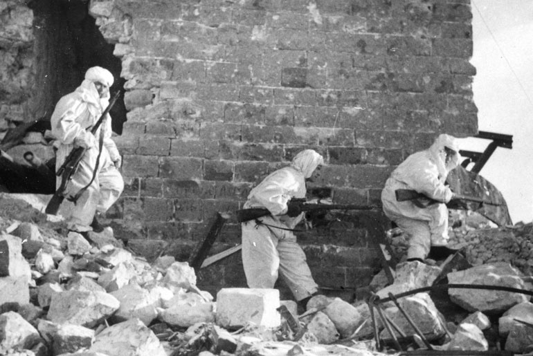 Сталинградское побоище. «За Волгой для нас земли нет!» Сталинградское побоище. «За Волгой для нас земли нет!»