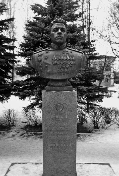 Танкисты-герои 1943-1945 гг. Танкисты-герои 1943-1945 гг.