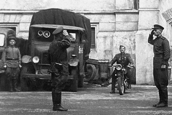 Автонашествие на СССР. Трофейные и лендлизовские автомобили Автонашествие на СССР. Трофейные и лендлизовские автомобили