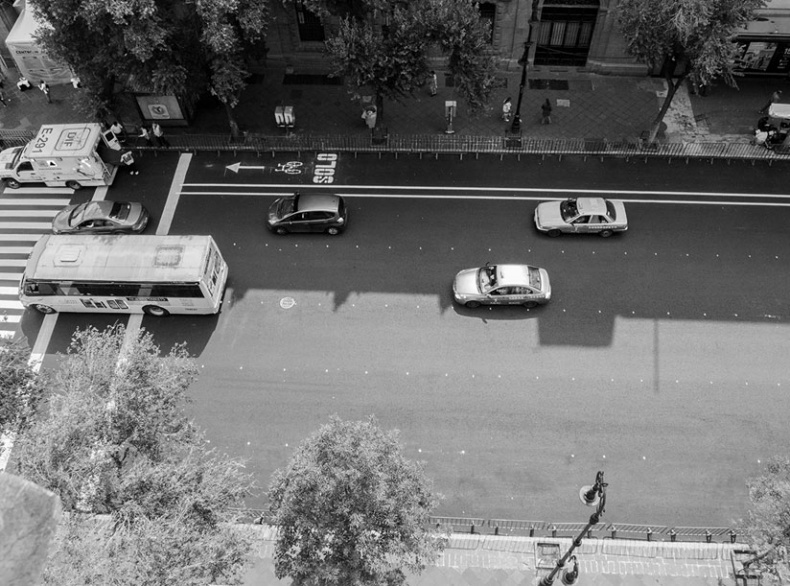 Битва за города. Как изменить наши улицы. Революционные идеи в градостроении Битва за города. Как изменить наши улицы. Революционные идеи в градостроении