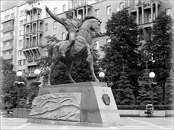 100 уроков лидерства А.В. Суворова для бизнеса 100 уроков лидерства А.В. Суворова для бизнеса
