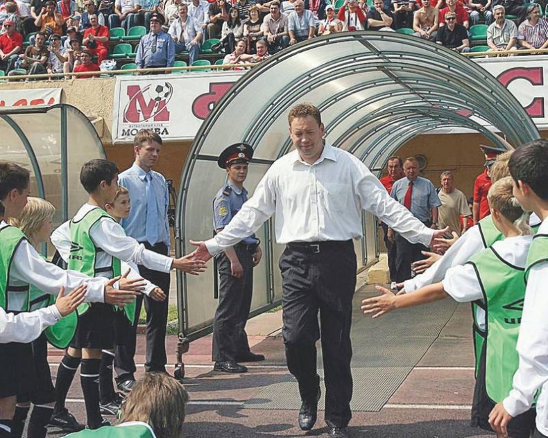 Леонид Слуцкий. Тренер из соседнего двора
