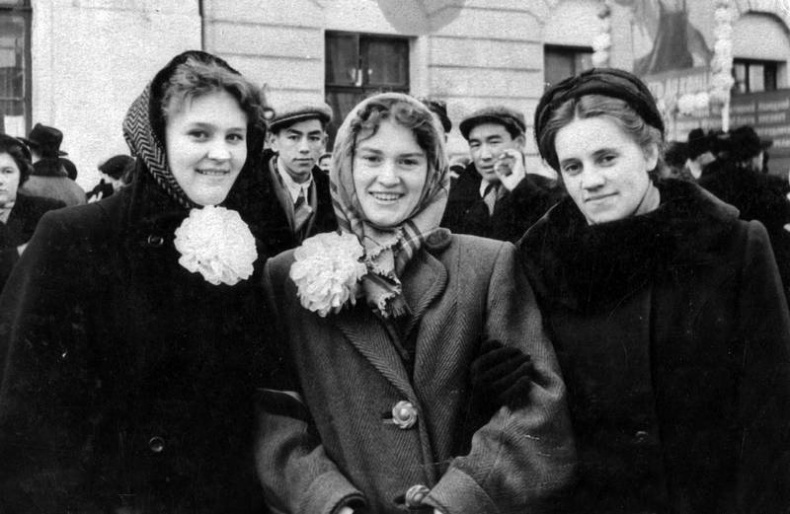 Мои пригорки, ручейки. Воспоминания актрисы Мои пригорки, ручейки. Воспоминания актрисы