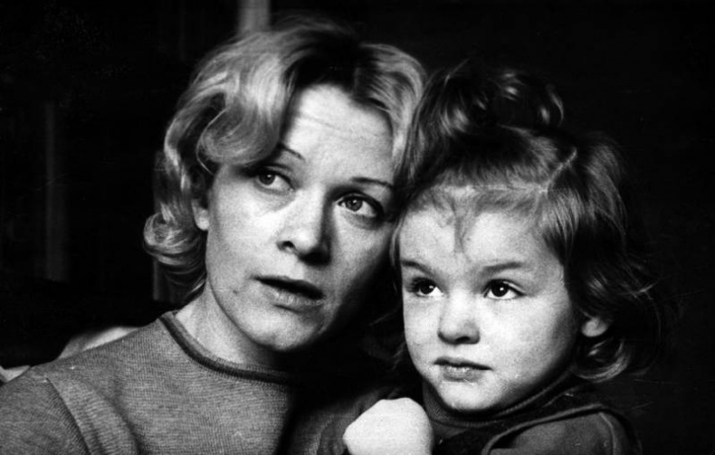 Мои пригорки, ручейки. Воспоминания актрисы Мои пригорки, ручейки. Воспоминания актрисы