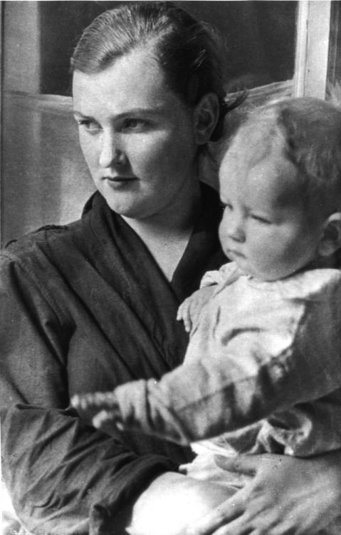 Я везучий. Вспоминаю, улыбаюсь, немного грущу Я везучий. Вспоминаю, улыбаюсь, немного грущу