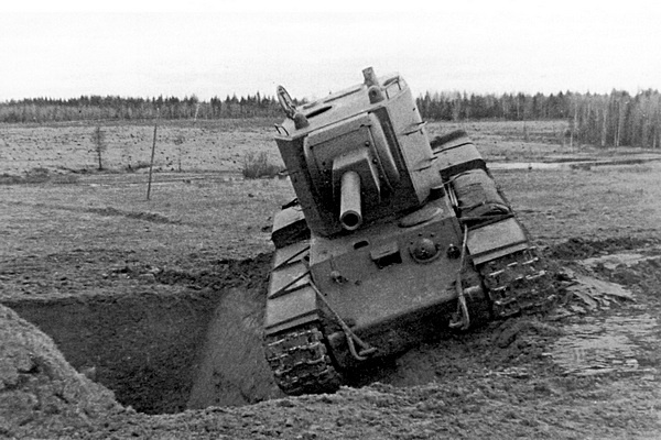 Тяжёлый танк КВ-2 Тяжёлый танк КВ-2
