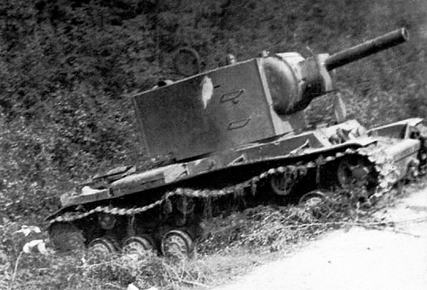 Тяжёлый танк КВ-2 Тяжёлый танк КВ-2