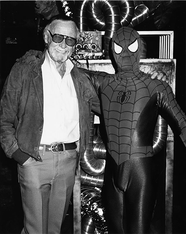 Стэн Ли. Создатель великой вселенной Marvel Стэн Ли. Создатель великой вселенной Marvel