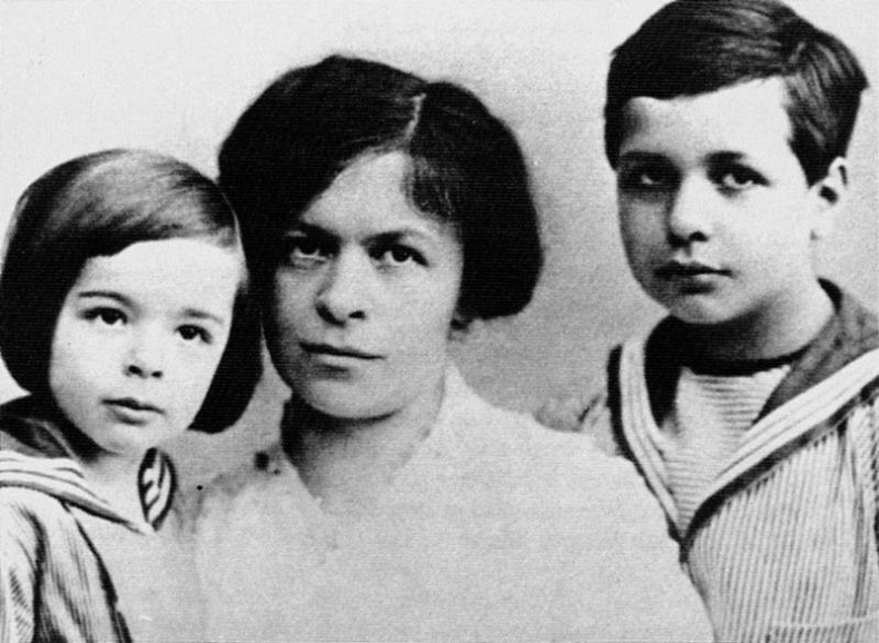 Говорит Альберт Эйнштейн Говорит Альберт Эйнштейн